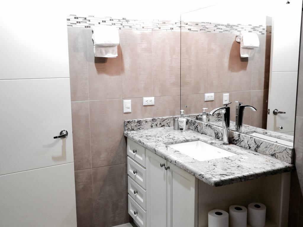 מנואל אנטוניו The Elephant Castle Beach Front Penthouse מראה חיצוני תמונה