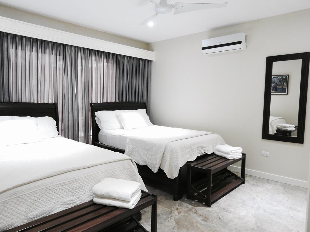מנואל אנטוניו The Elephant Castle Beach Front Penthouse מראה חיצוני תמונה