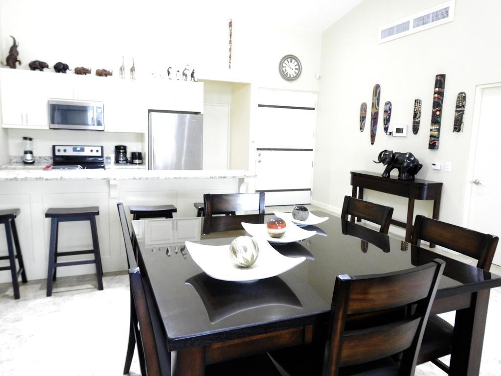מנואל אנטוניו The Elephant Castle Beach Front Penthouse מראה חיצוני תמונה